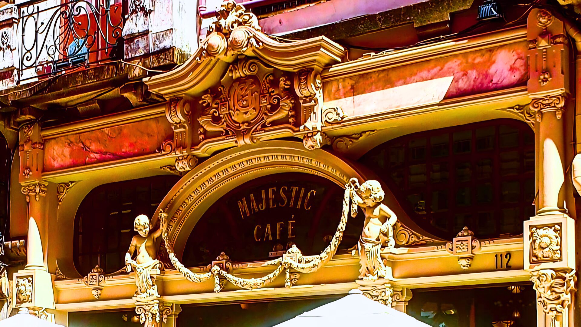 Café Majestic in Porto