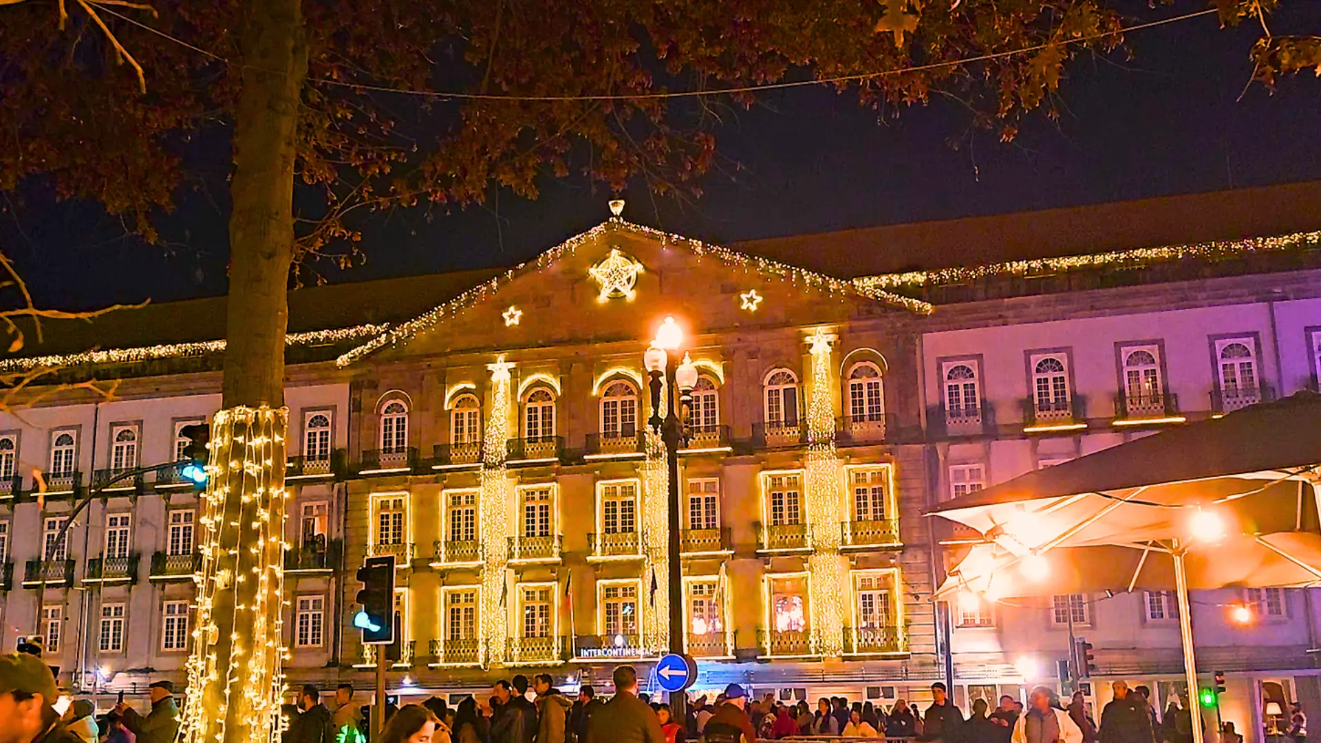 Avenida dos Aliados in Porto at Christmas at night