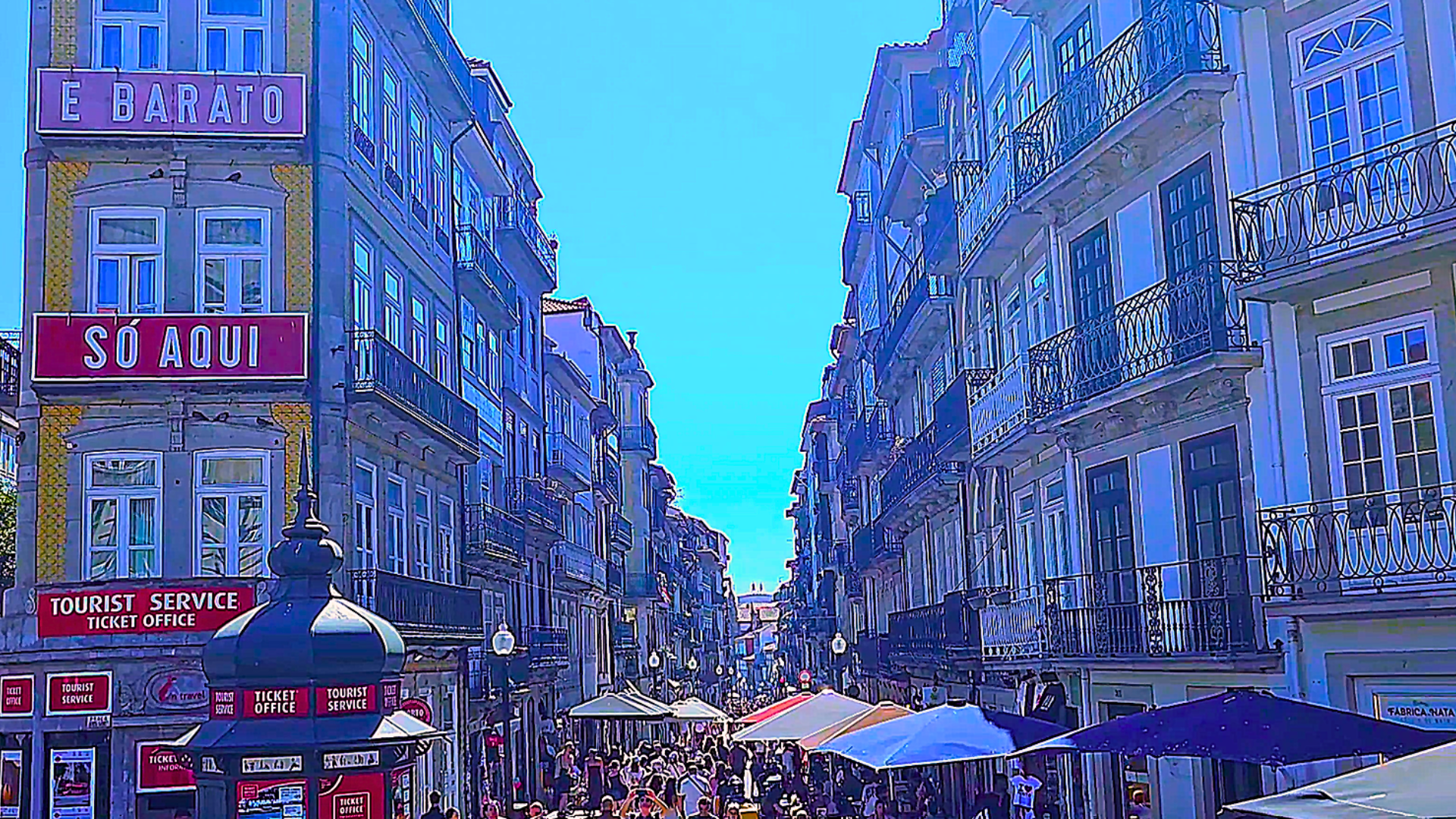 Rua das Flores in Porto