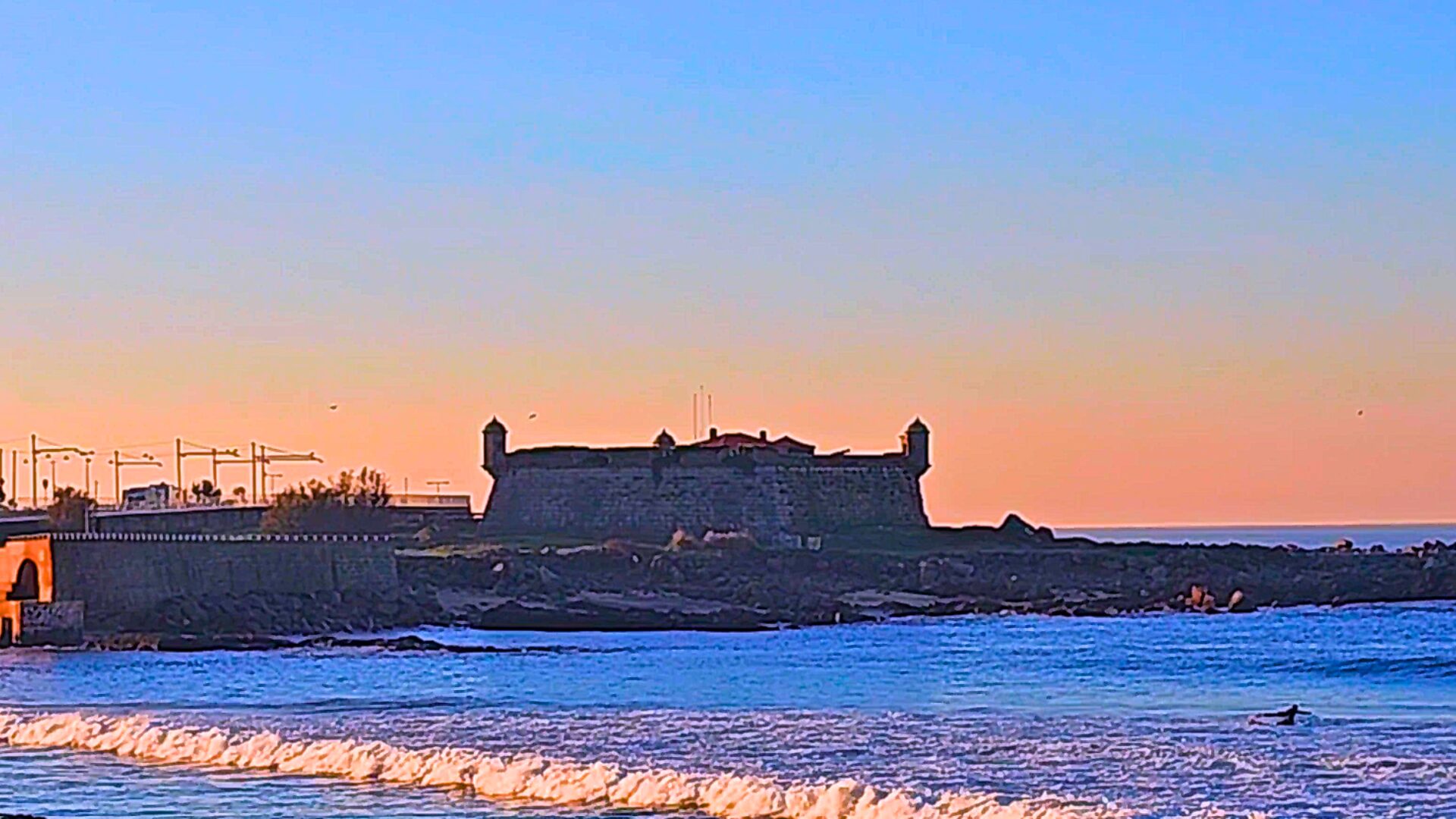 Castelo do Queijo and rocky coast in Porto