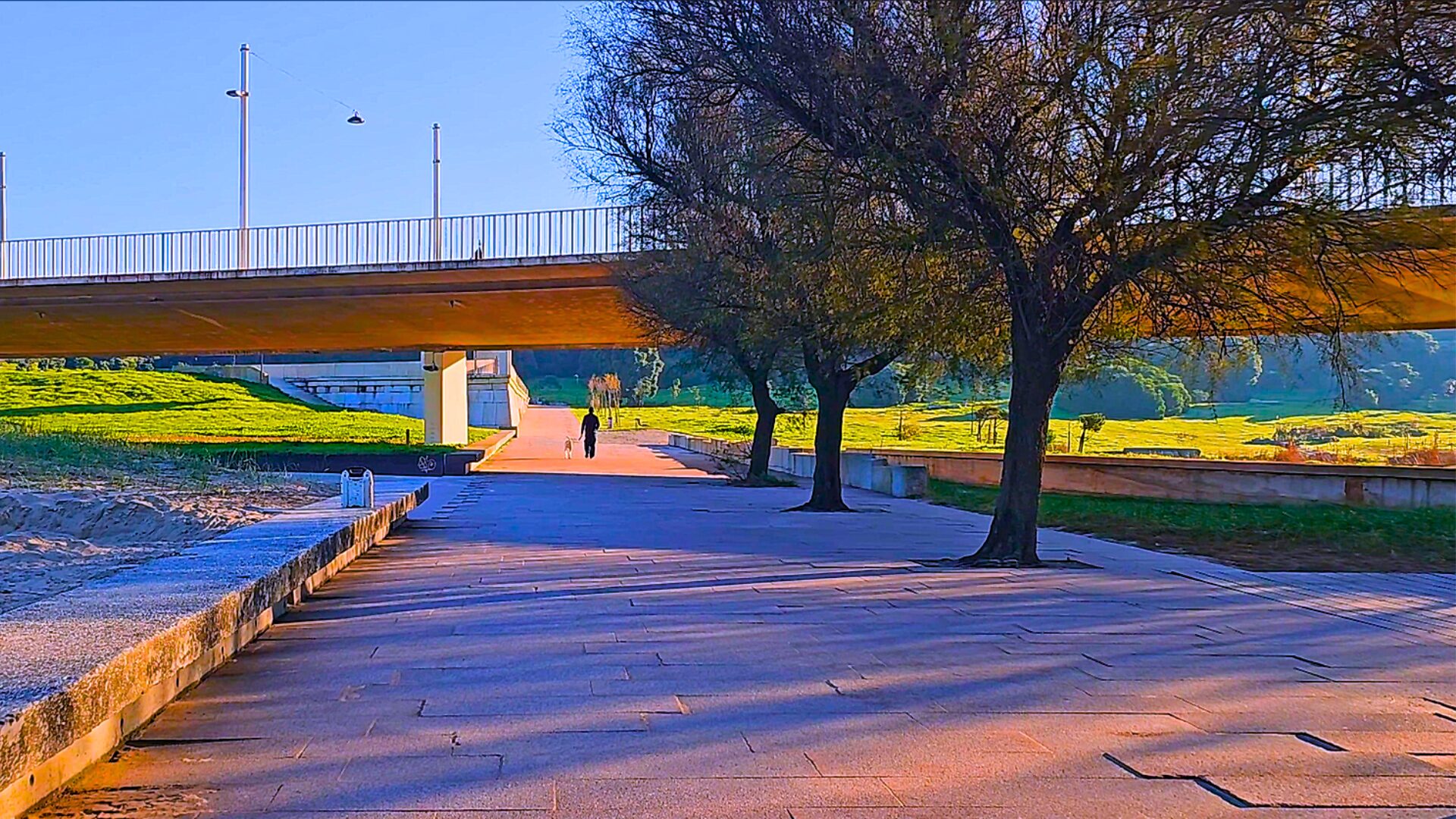Path near Foz and Parque da Cidade in Porto