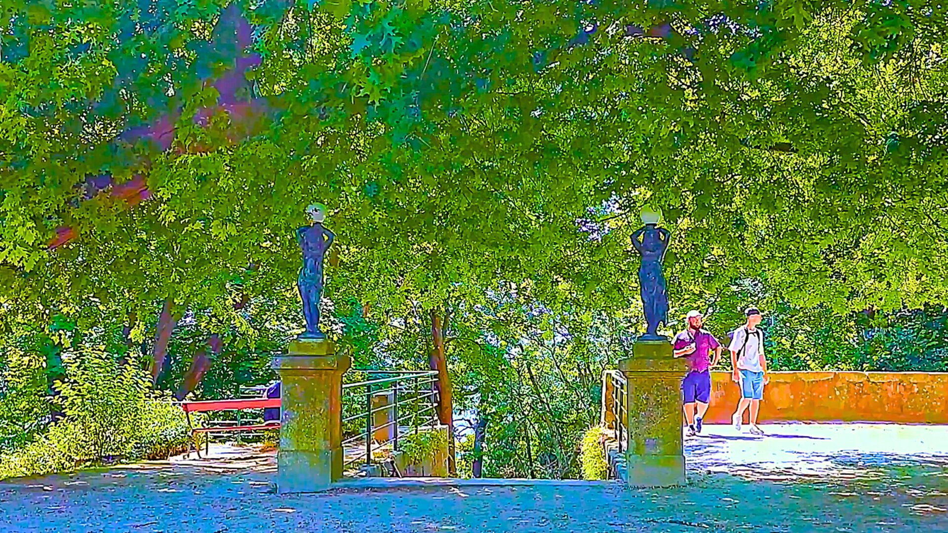 Stairs and statues in Palácio de Cristal Gardens