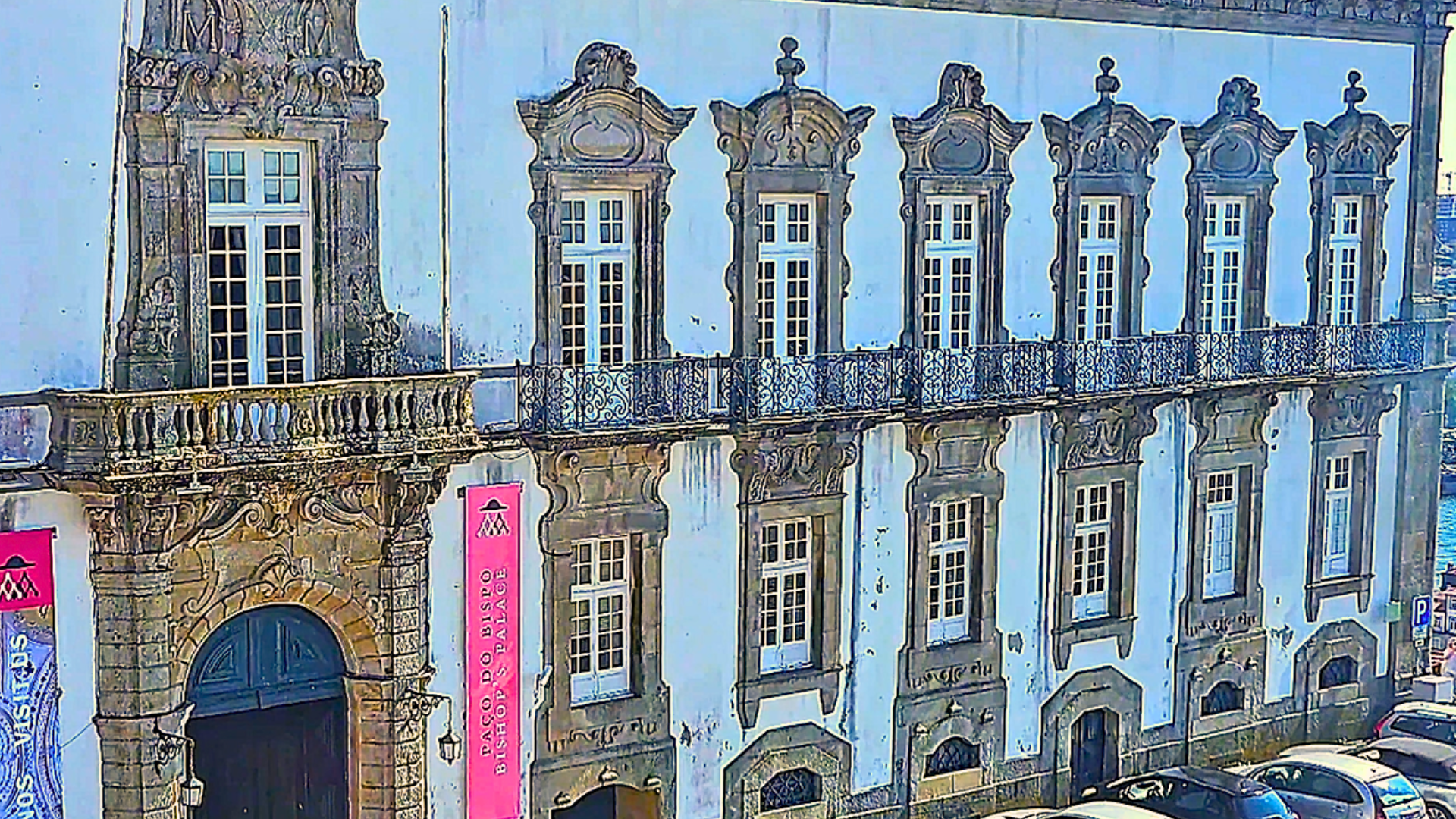 Exterior windows near Sé do Porto