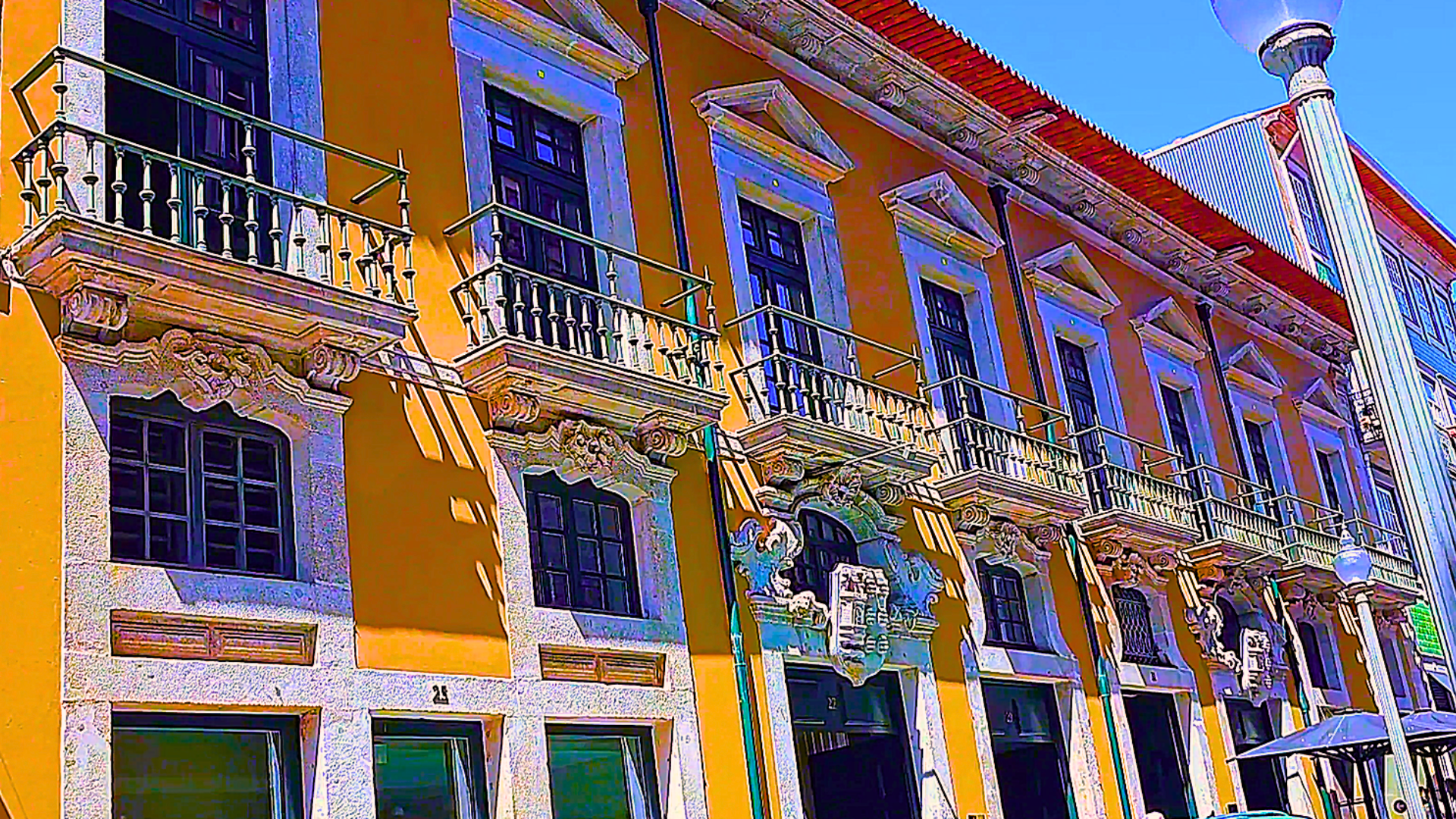 House at Rua das Flores in Porto